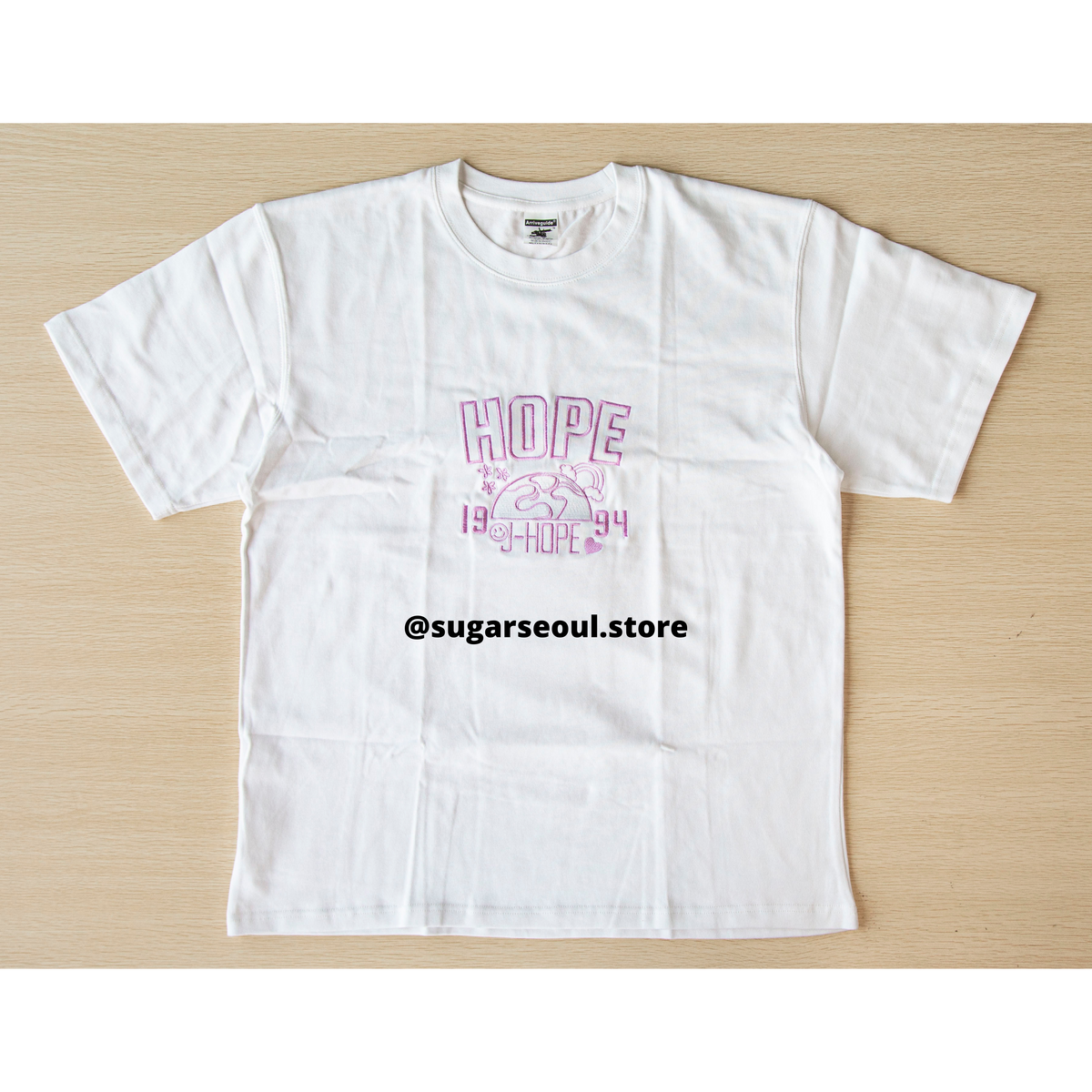 Hope World- T-shirt – Sugar Seoul